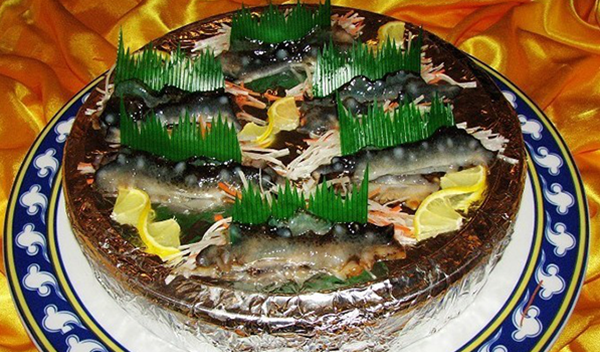 海參具有的特殊生活習(xí)性也是其具有高營(yíng)養(yǎng)價(jià)值的重要因素